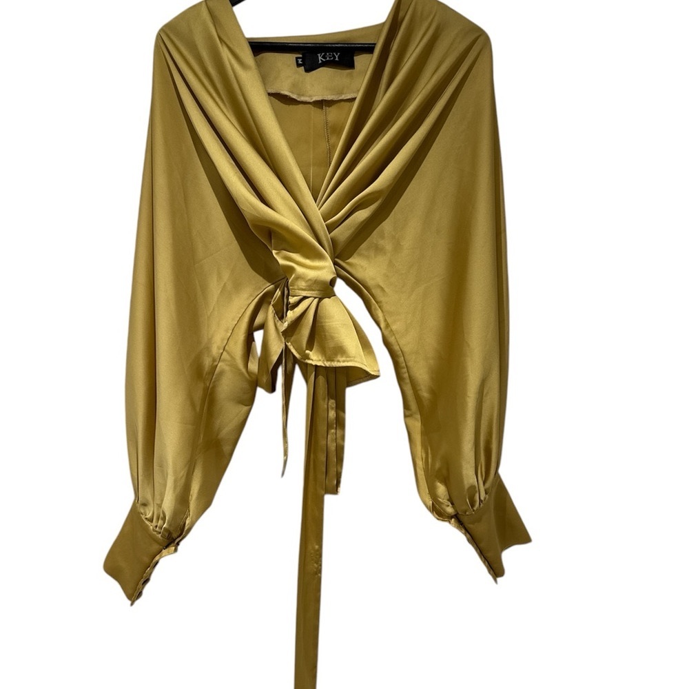 Urban outfitters long sleeves gold Blouse - Picture 3 of 9